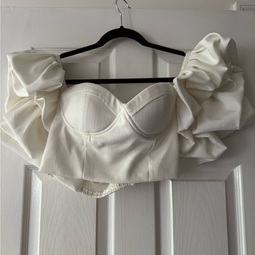 Elegant White Ruffled Women's Top